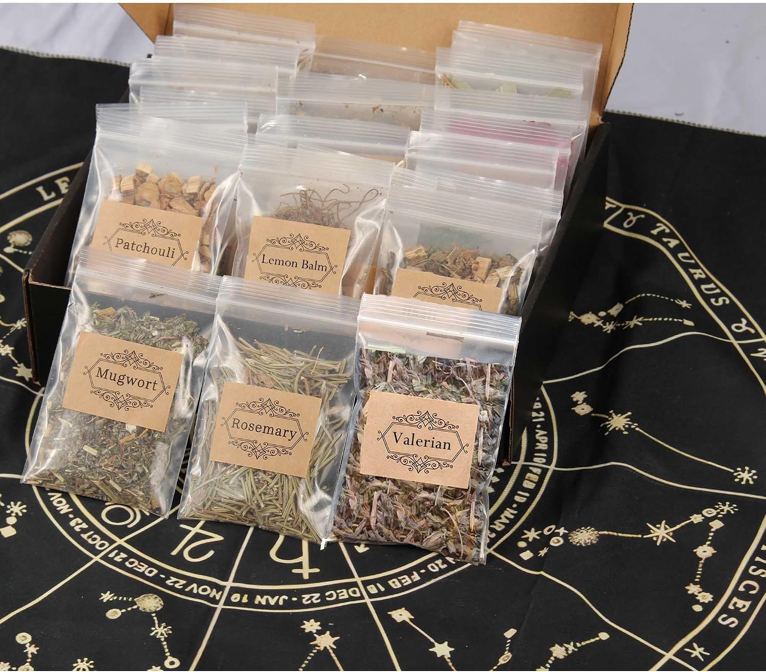 Kit di 60 Erbe per Stregoneria – Erbe Essiccate per Pratiche Esoteriche, Accessori e Strumenti Wicca, Kit Erboristico per Altare, Decorazioni Pagane, Kit di Inizio per Erboristeria